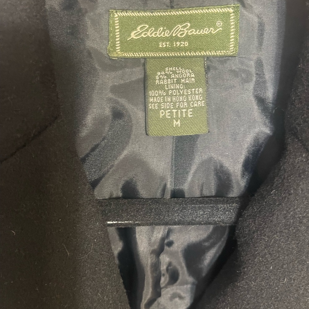 94% wool Eddie Bauer Black Petite Blazer - Picture 2 of 4